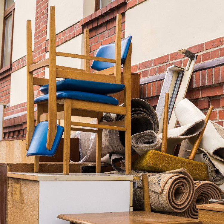 Junk removal services in Oregon City, OR Junk removal services in Oregon City, OR